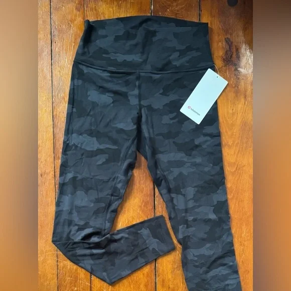 NWT! Lululemon Athletica Black Camouflage Leggings - Picture 3 of 5